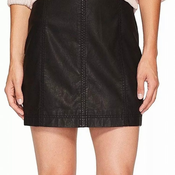 Free People Dresses & Skirts - Free People Faux Leather Skirt- Size 4